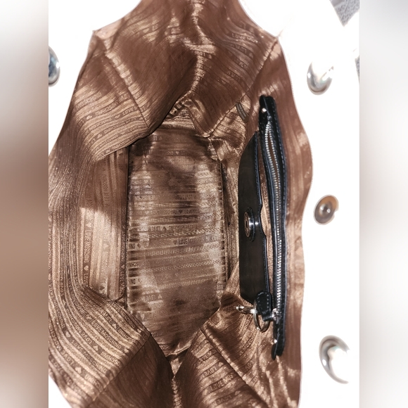 Love Moschino NWOT Gorgeous 😍❤️ Cream Leather Designer Purse - Picture 11 of 16